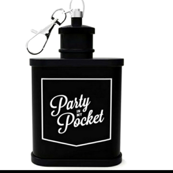 Party In My Pocket Keychain Hip Flask🖤🥃 - Picture 2 of 3